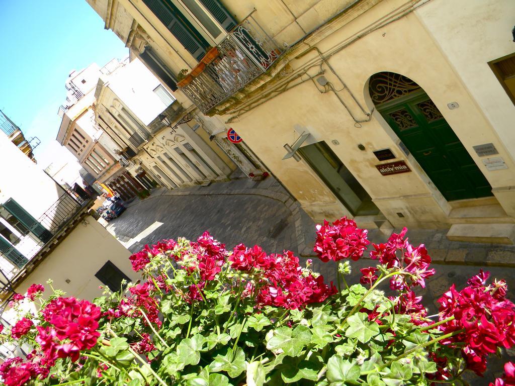 Alvino Suite And Breakfast Lecce Extérieur photo