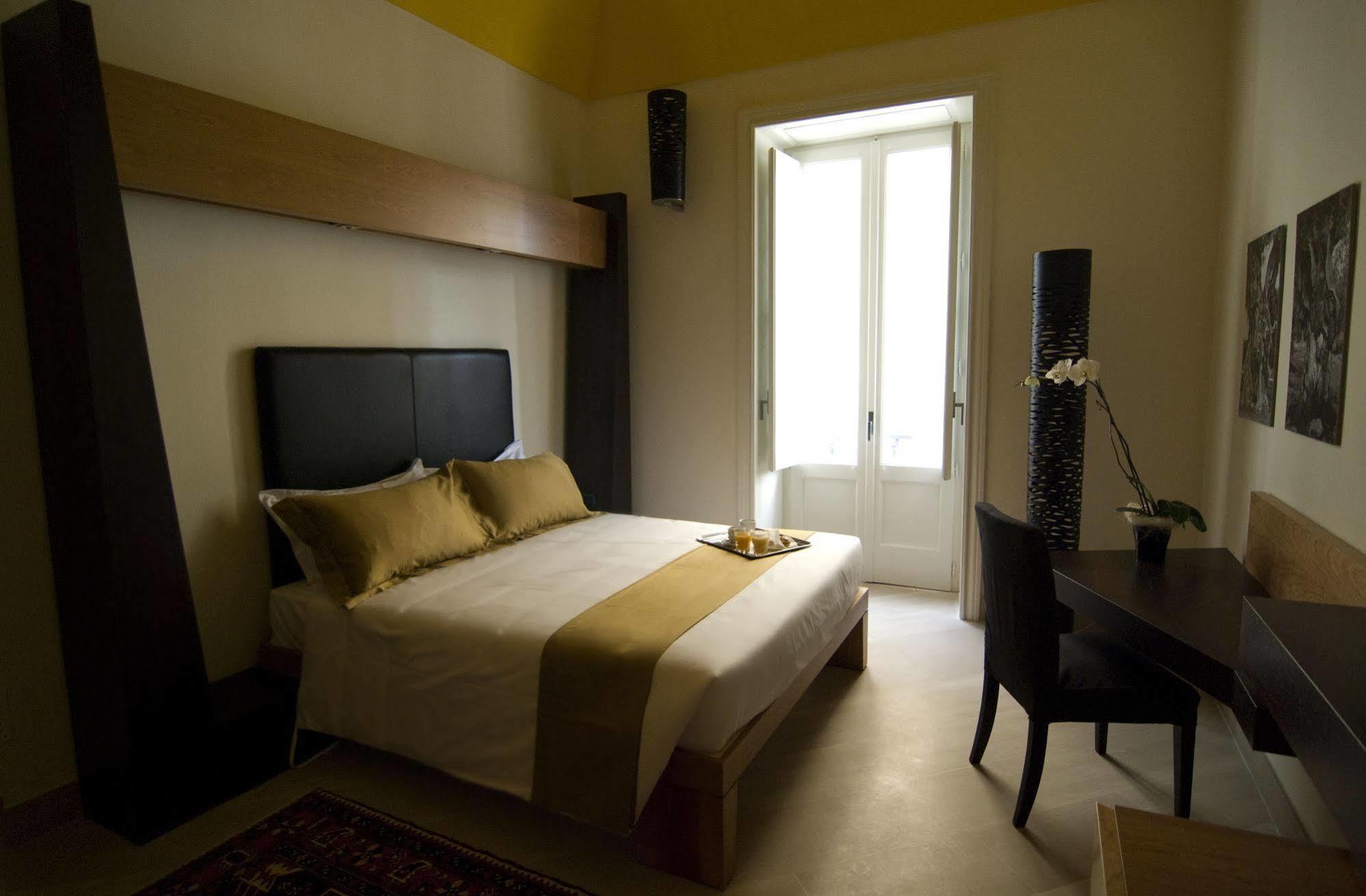 Alvino Suite And Breakfast Lecce Extérieur photo
